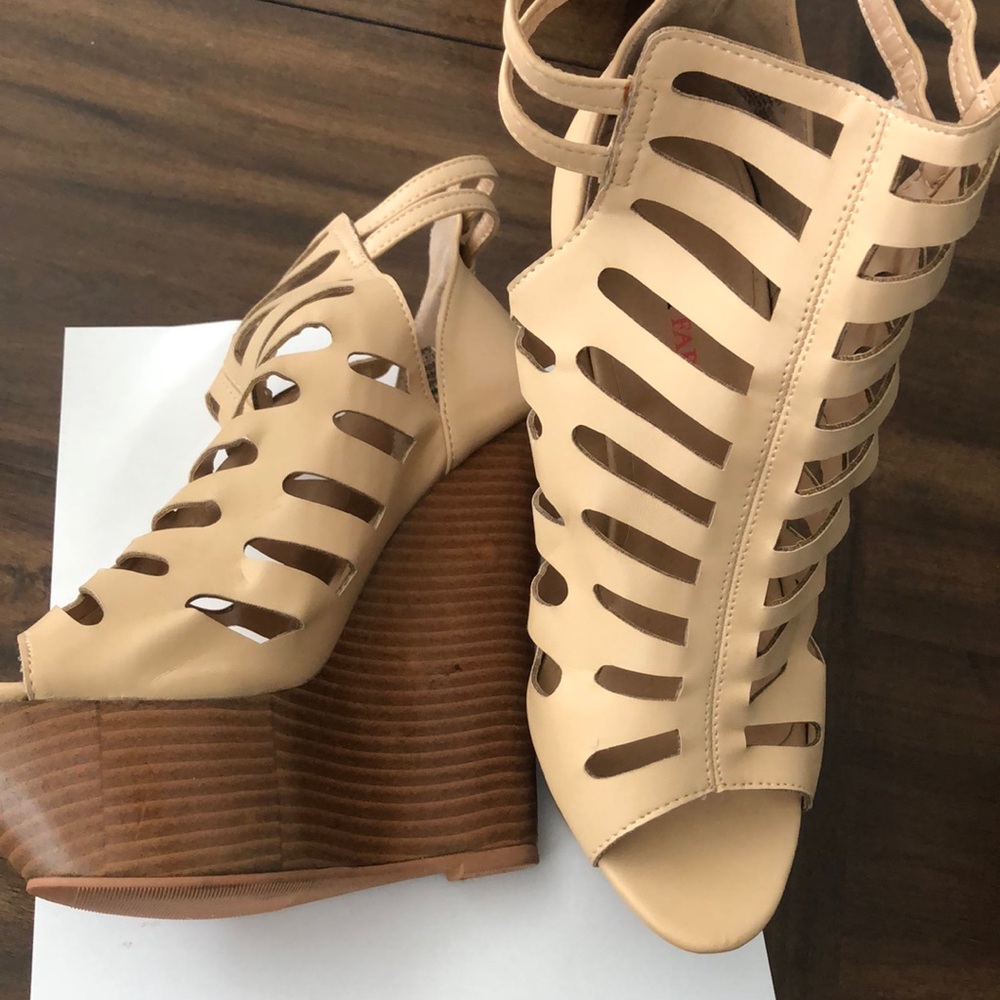 Go out shoe